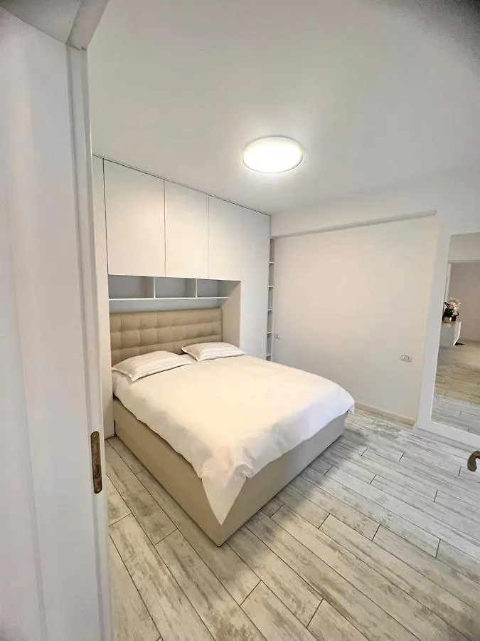 Durres Currila Modern Luxury Stunning Beach Views 0*,